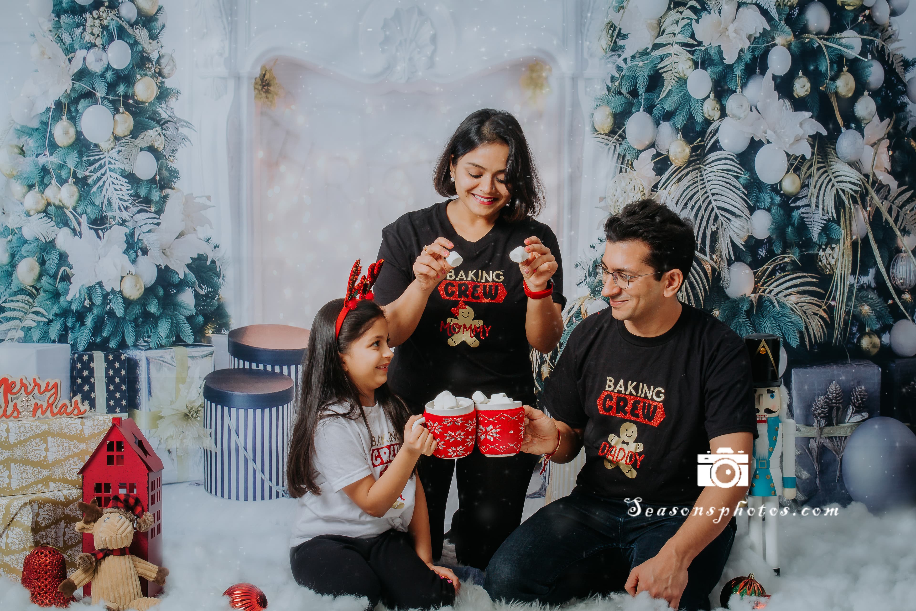 Kids photography by Seasons Photos